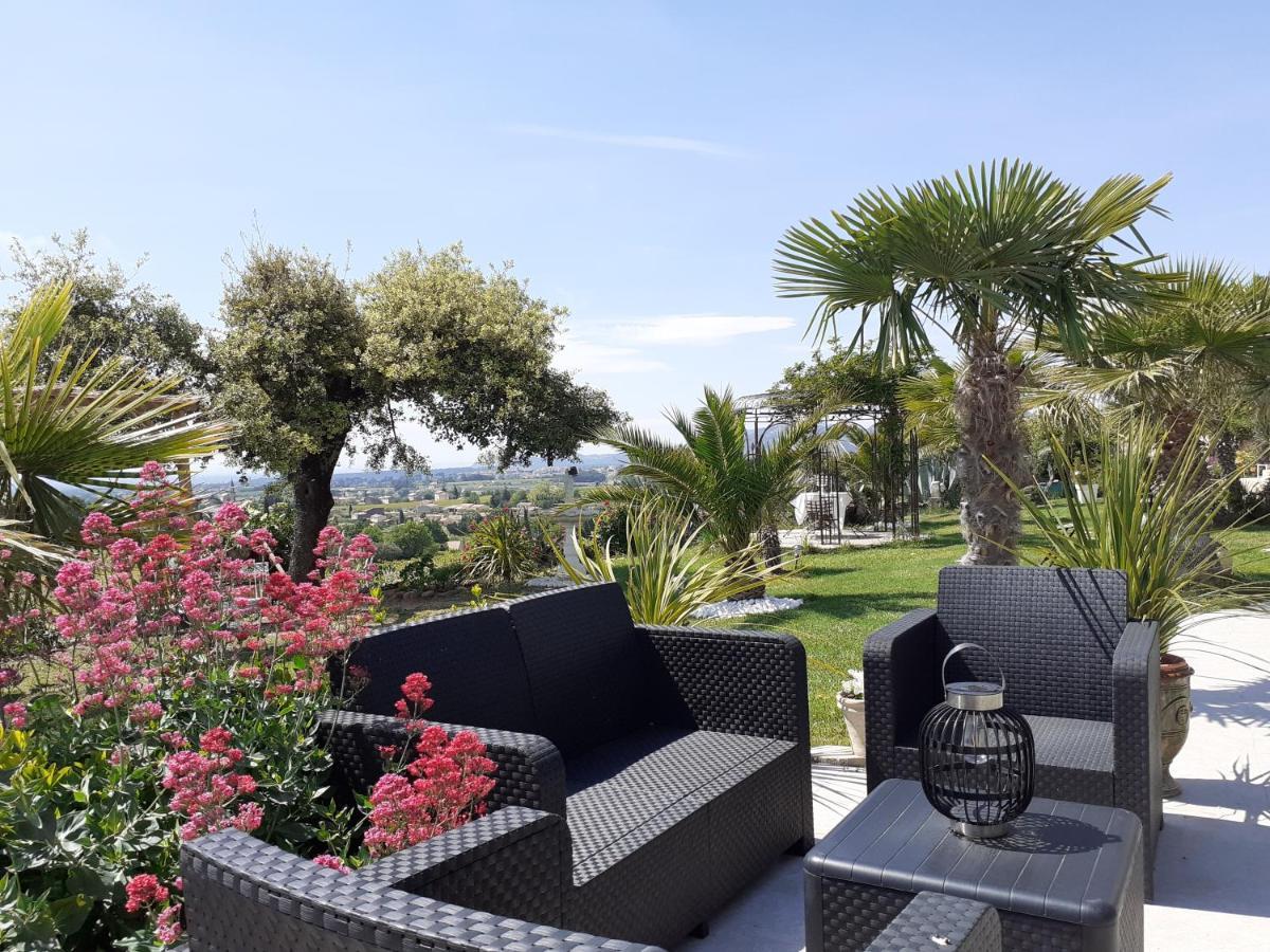 La Thomalie Bed & Breakfast Crillon-le-Brave Eksteriør bilde