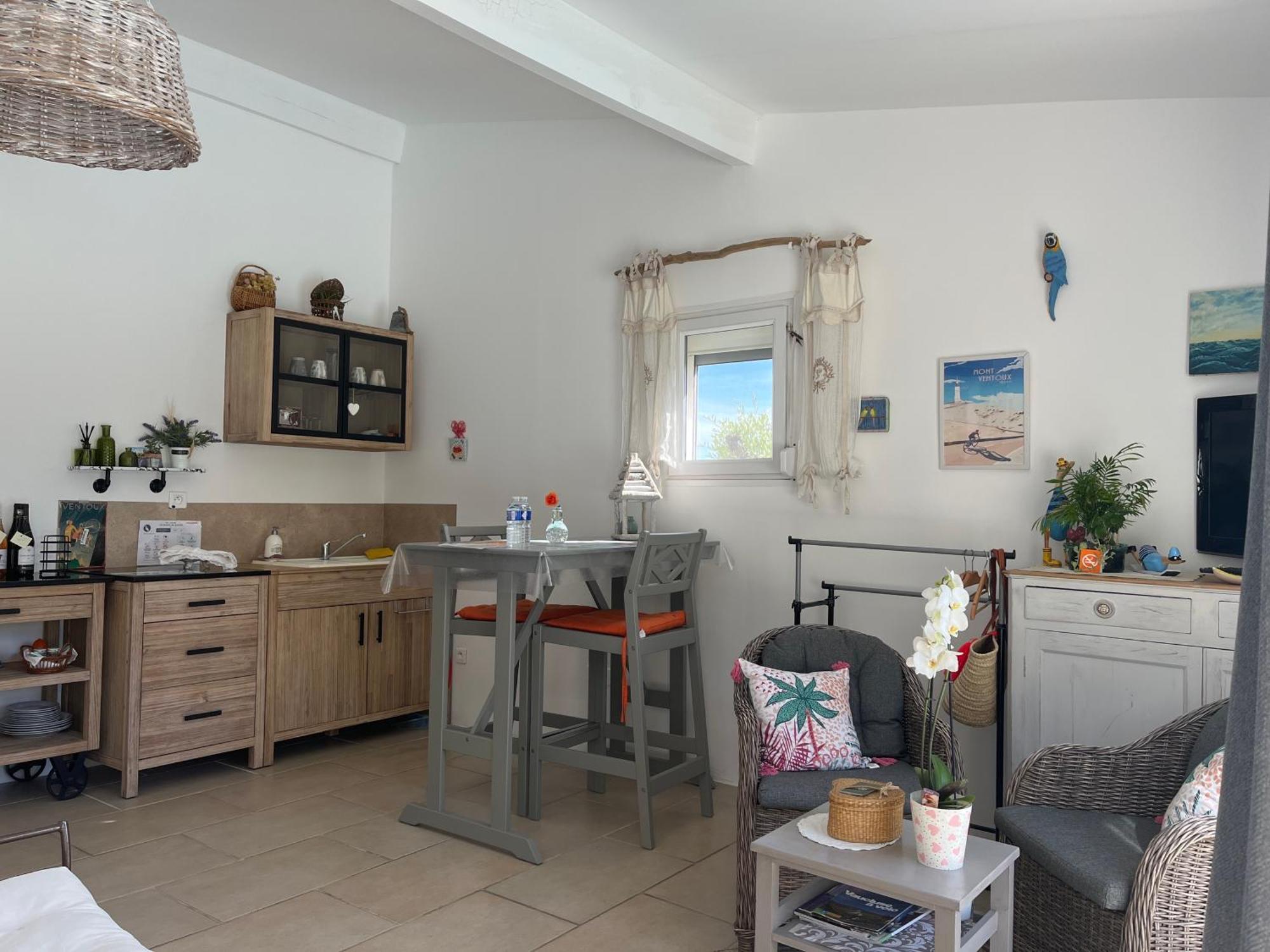 La Thomalie Bed & Breakfast Crillon-le-Brave Eksteriør bilde